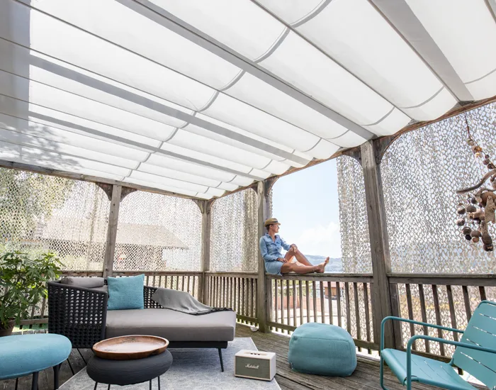 Terrasse mit Sonnenschutz