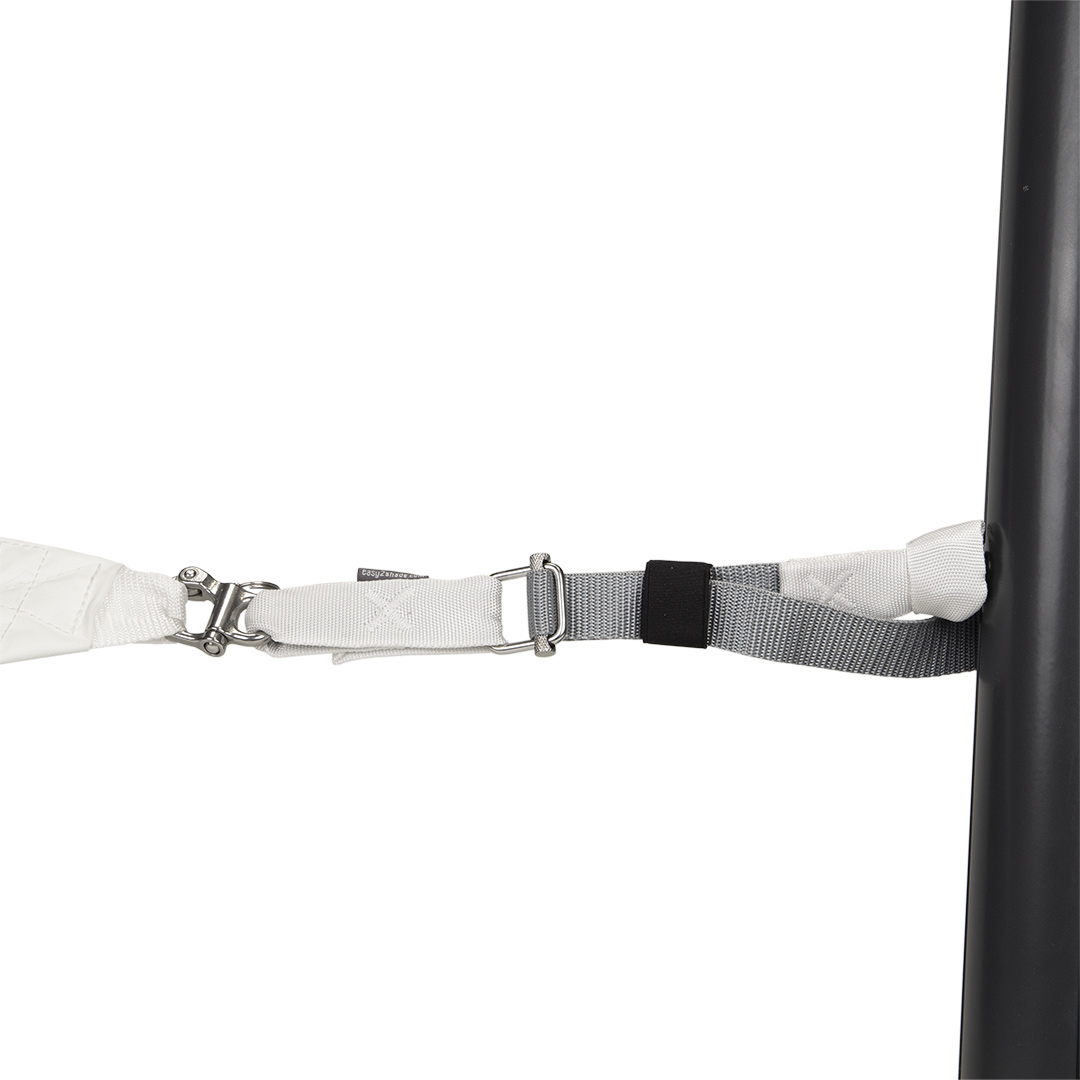 00E13001996_Snap_Spanngurt_Anwendung Spanngurt mit Schäkel