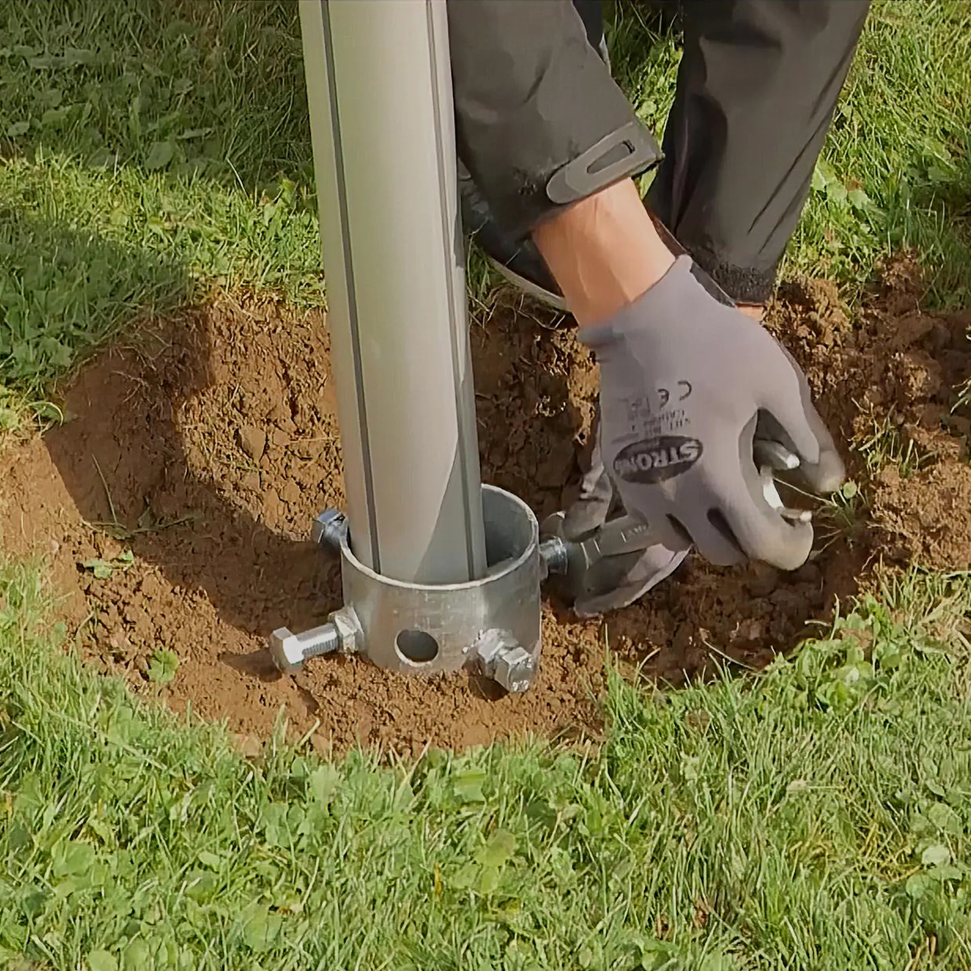 Teleskopmast mit Schraubfundament Set