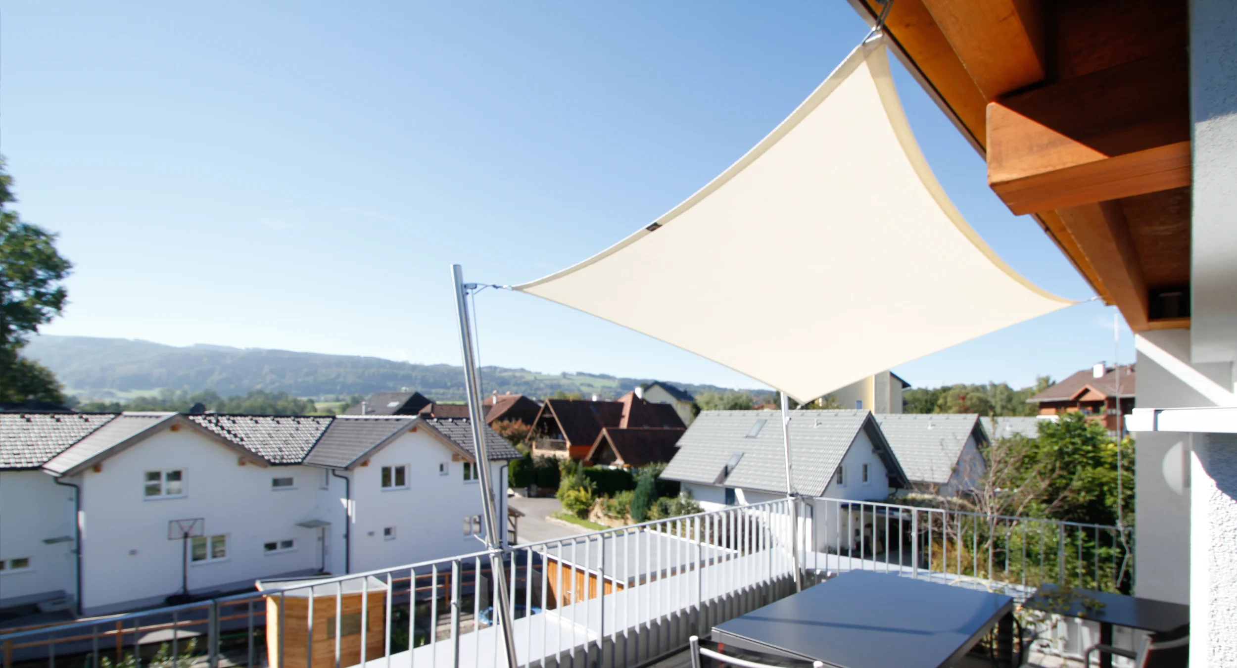 Starre_Sonnensegel_2500x1350_3 Starre_Sonnensegel_2500x1350_3